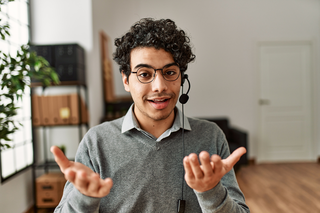 Host speaking during an online event session